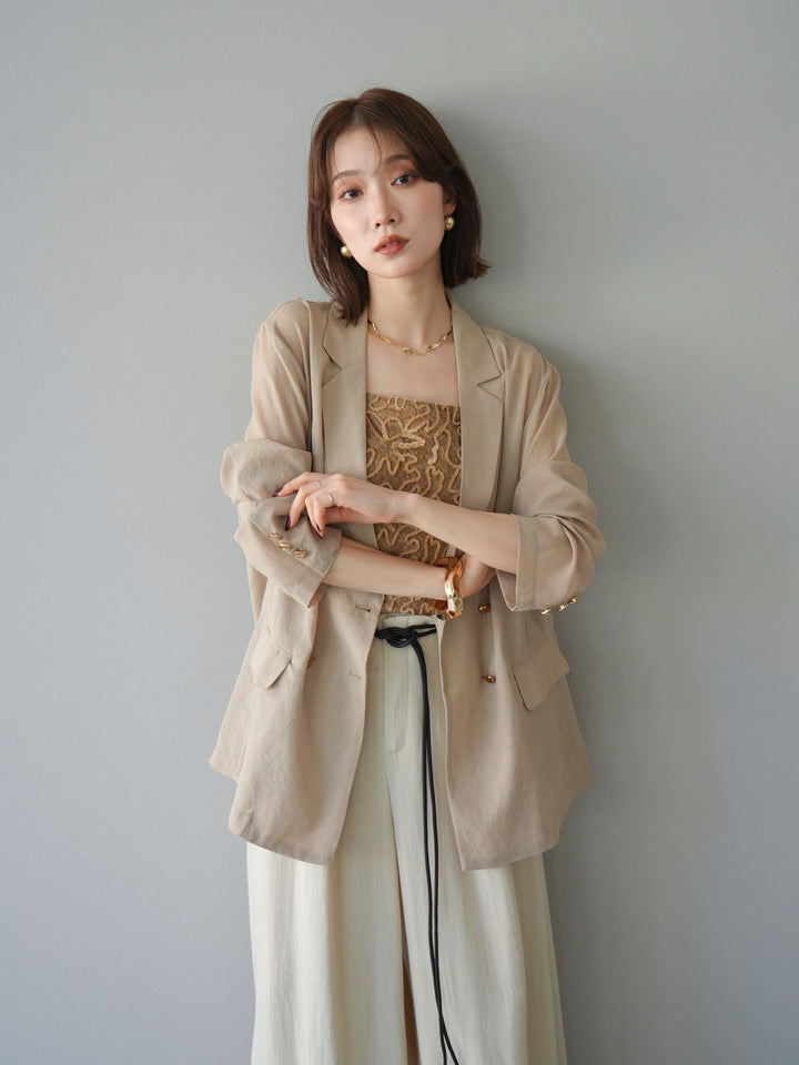 [SET] 金色扣環透視外套 + 滾邊花朵透視天鵝絨吊帶背心 + 繩紋腰帶麻感寬褲 (3 件套)