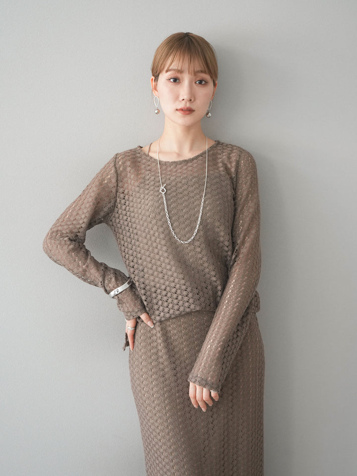 【預購】鏤空上衣/褐色