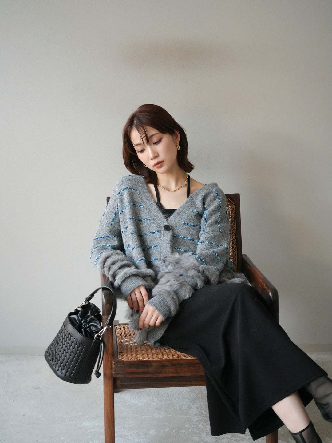 [予約]フェザーライン配色シャギーニットカーディガン/グレー