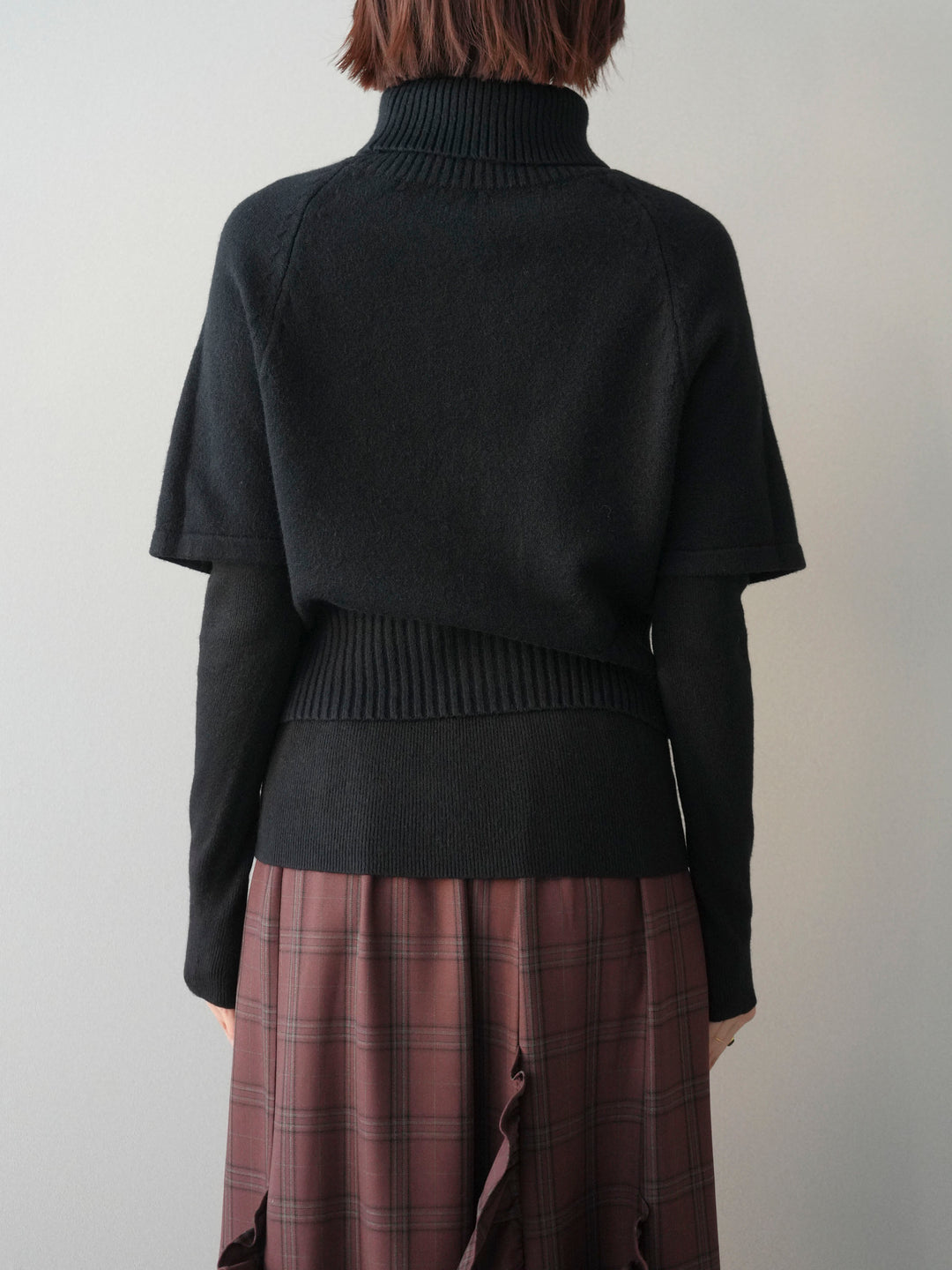 [予約]ケーブル編みタートルハーフスリーブニットアンサンブル/black