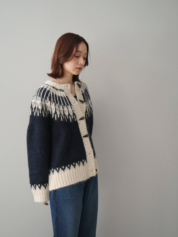 [SET]トグルボタン求心柄ニットカーディガン+裏起毛裾フリンジワイドデニムパンツ(2set)