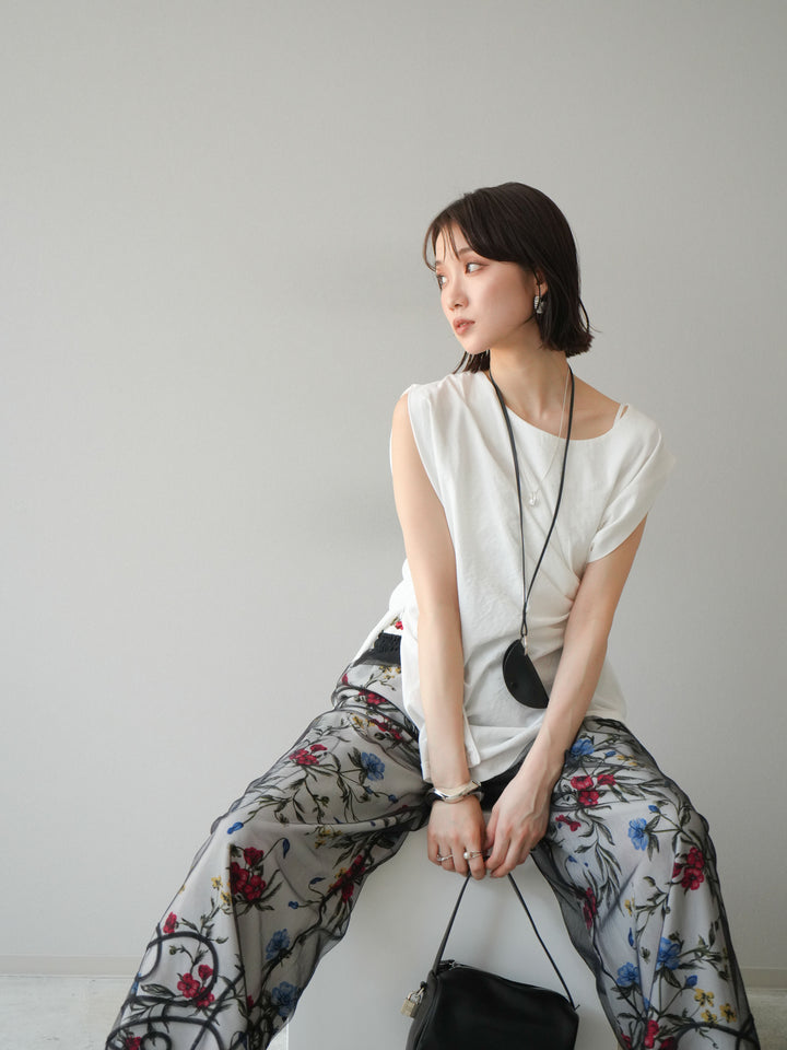 [SET] 側扭法式上衣+植物圖案休閒褲+繩繡薄紗疊穿褲（3件套裝）