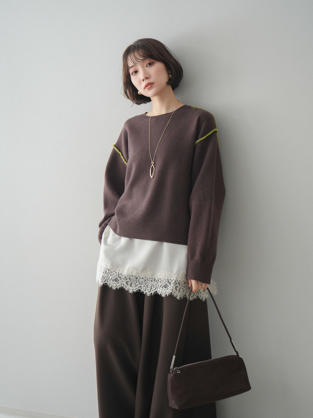 [予約]バックロゴ刺繍配色ステッチニットプルオーバー/brown