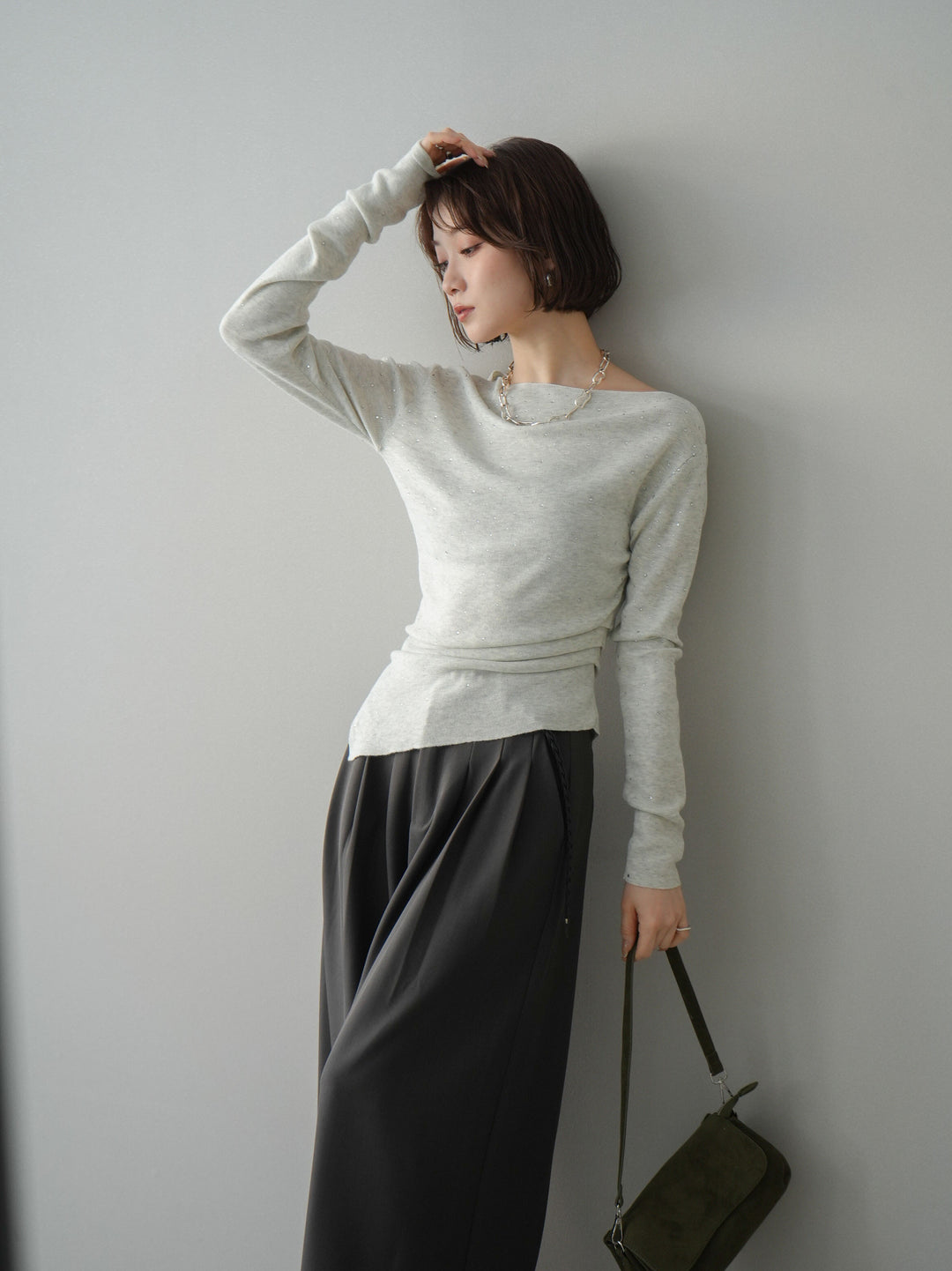 [予約]ラインストーンアシンメトリーニットトップス/gray