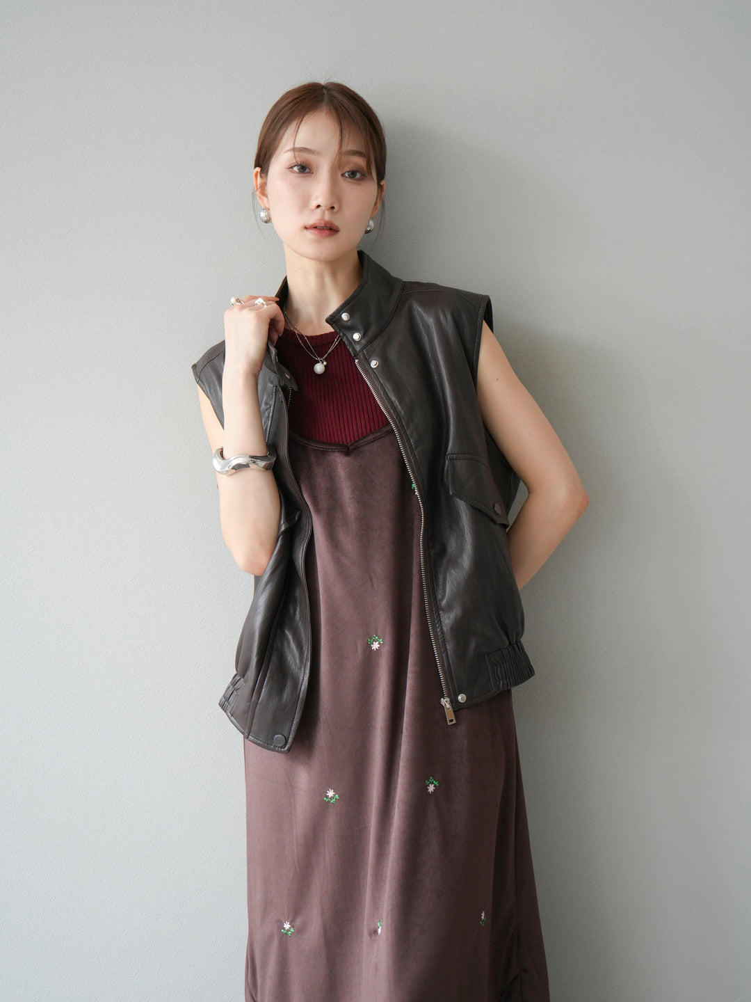 [予約]フラワー刺繍ベロアキャミワンピース/ブラウン