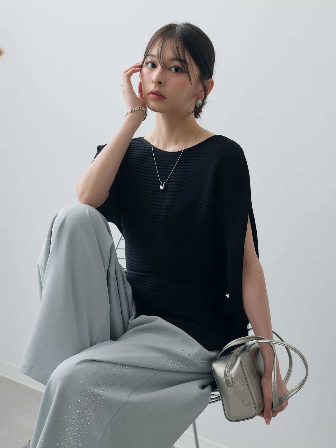 [SET]アシメデザインリブニットトップス+ポーチベルト付サイドビジュータックワイドパンツ(2set)