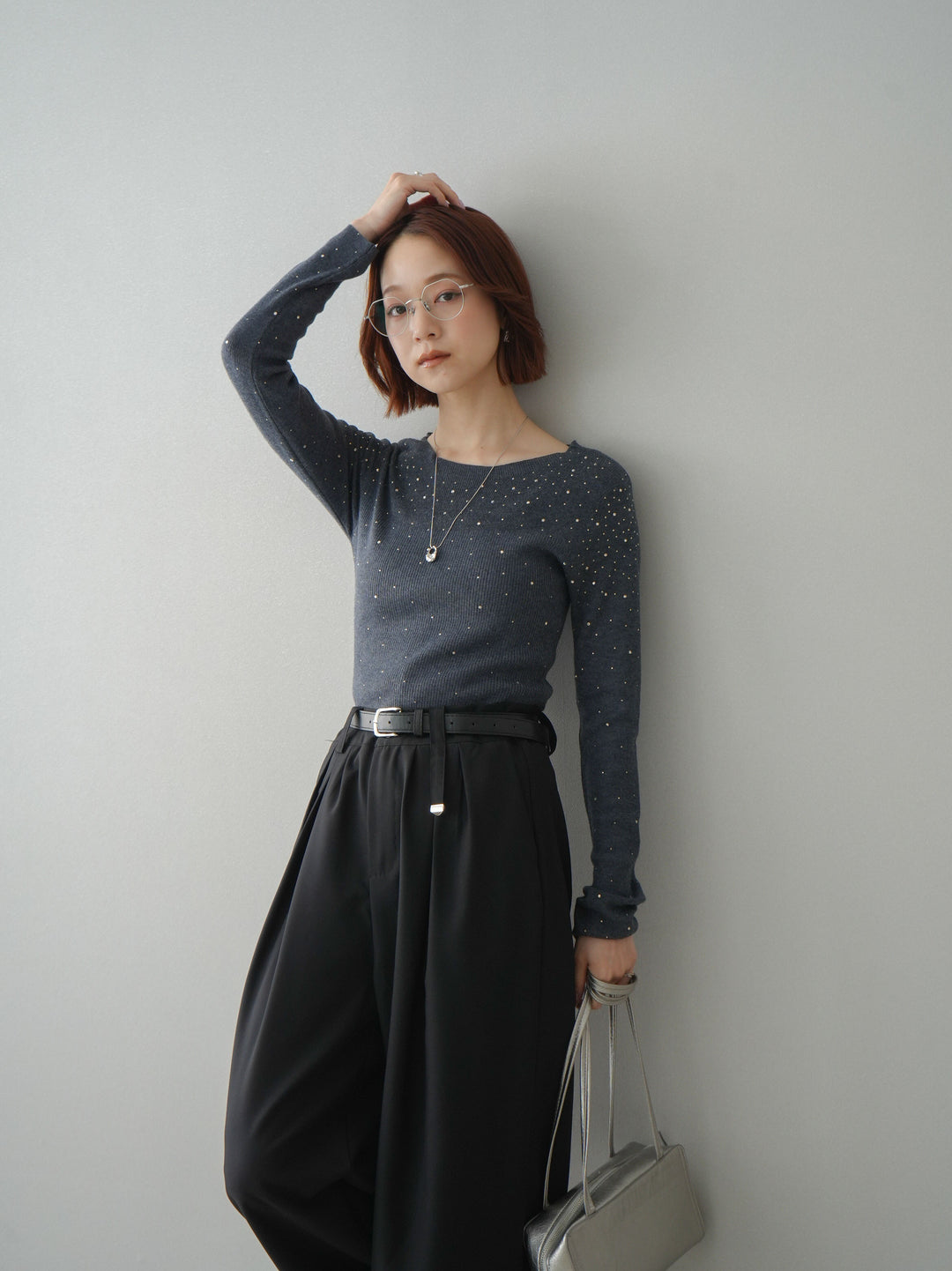 【預購】亮片透視針織上衣 / 灰色