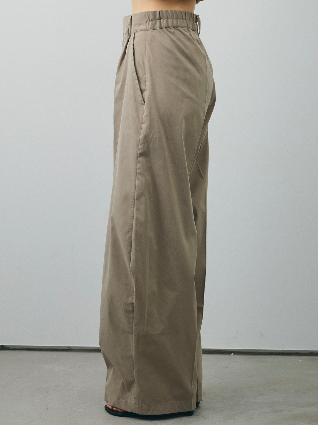 [予約]コクーンワイドチノパンツ/グレージュ