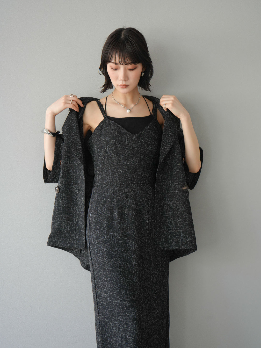 [預購] 夏季粗花呢露背吊帶洋裝/黑色