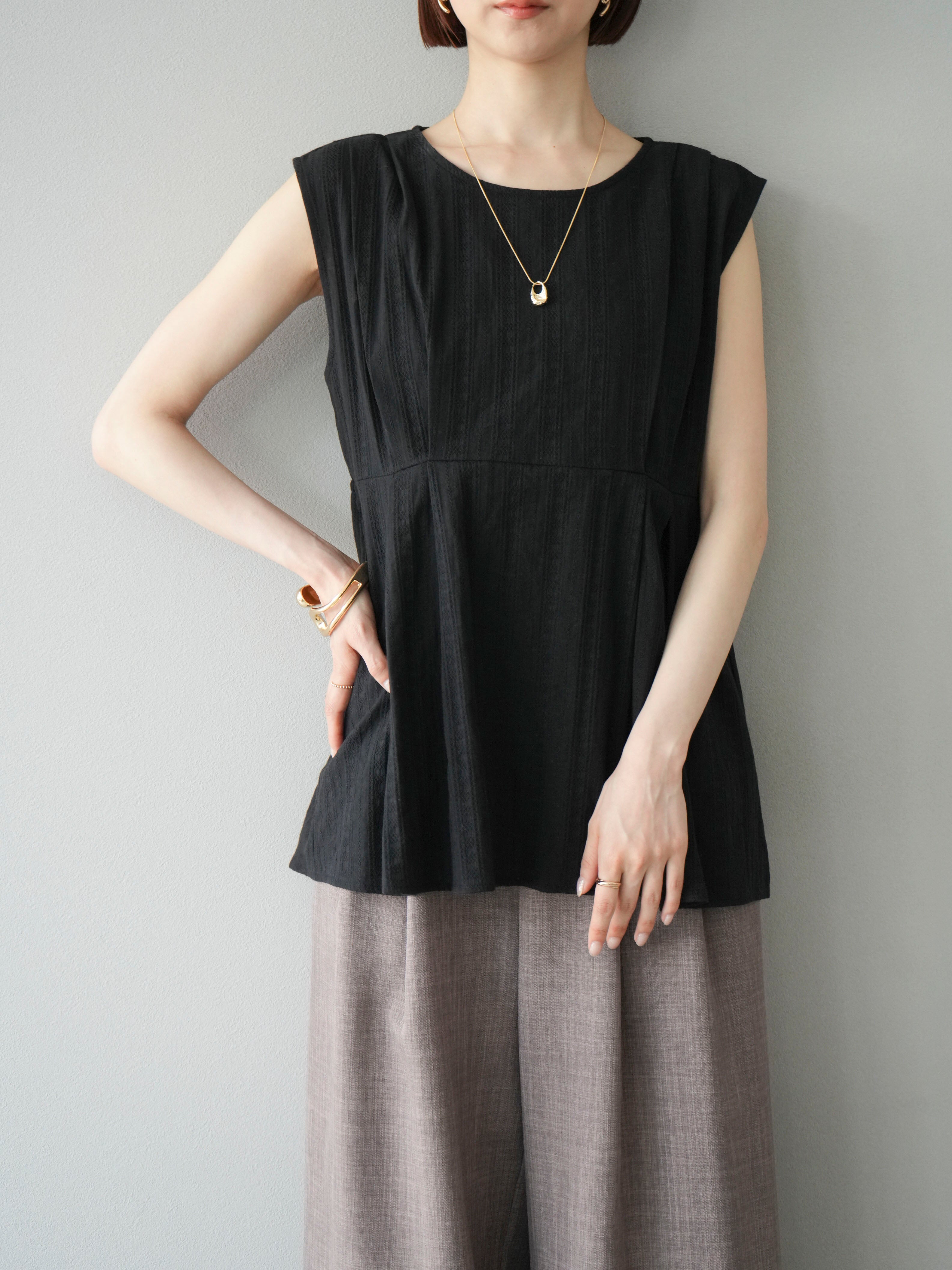 Heve へイヴ　LADYBUG ブラウス　トップス　ブラック Heve へイヴ LADYBUG ブラウス トップス ブラック Heve ヘイヴ