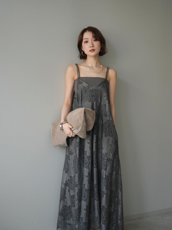 【預購】花朵蕾絲吊帶洋裝 / 灰色