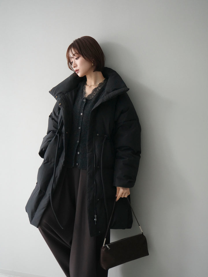 [20%オフ]スタンドカラーウエストベルトミドルダウンコート/black