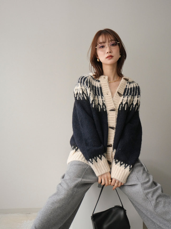 [SET]トグルボタン求心柄ニットカーディガン+ウエストベルトカーブラインスエットパンツ(2set)