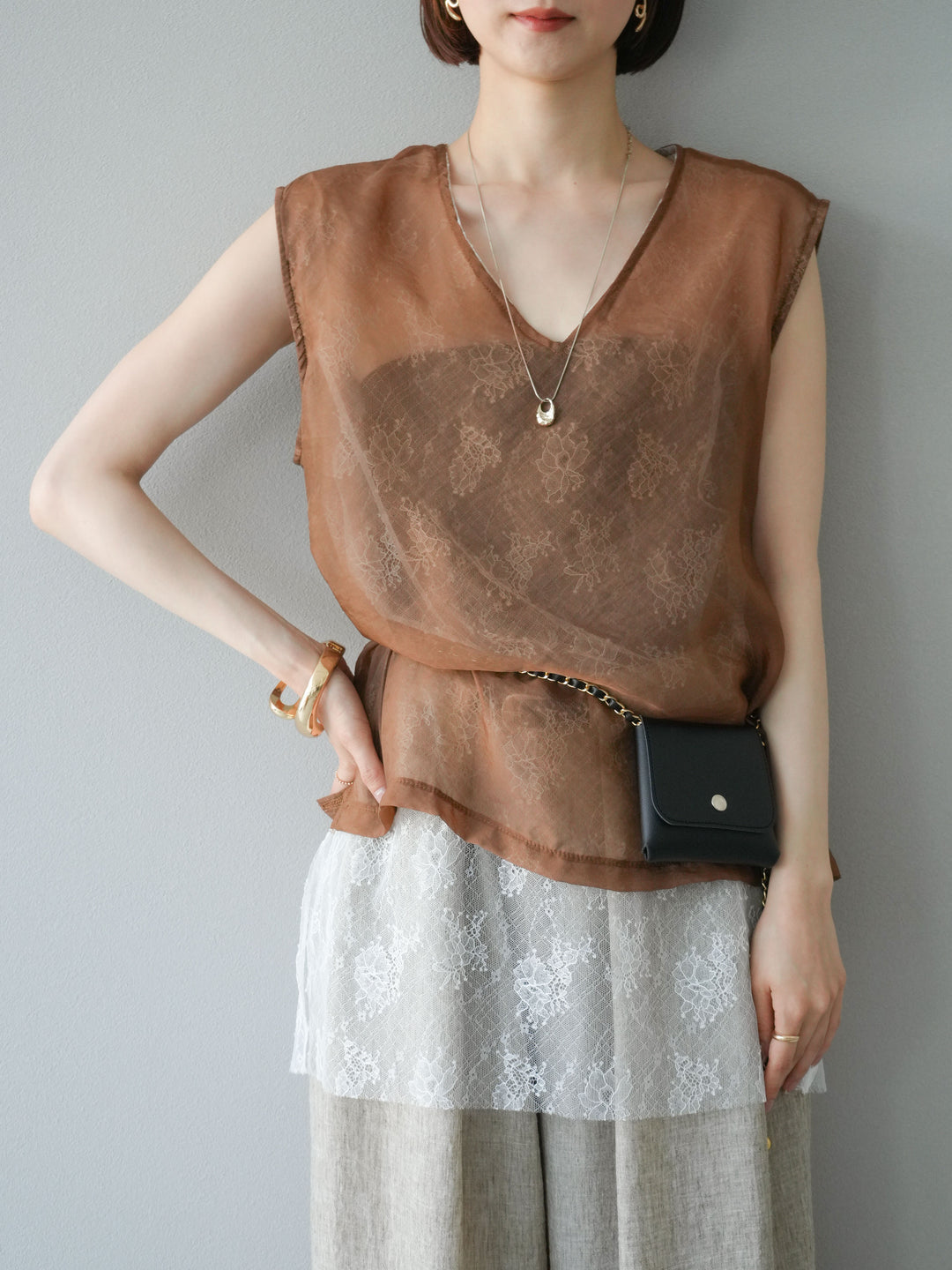 [予約]レースレイヤードオーガンジートップス/ブラウン