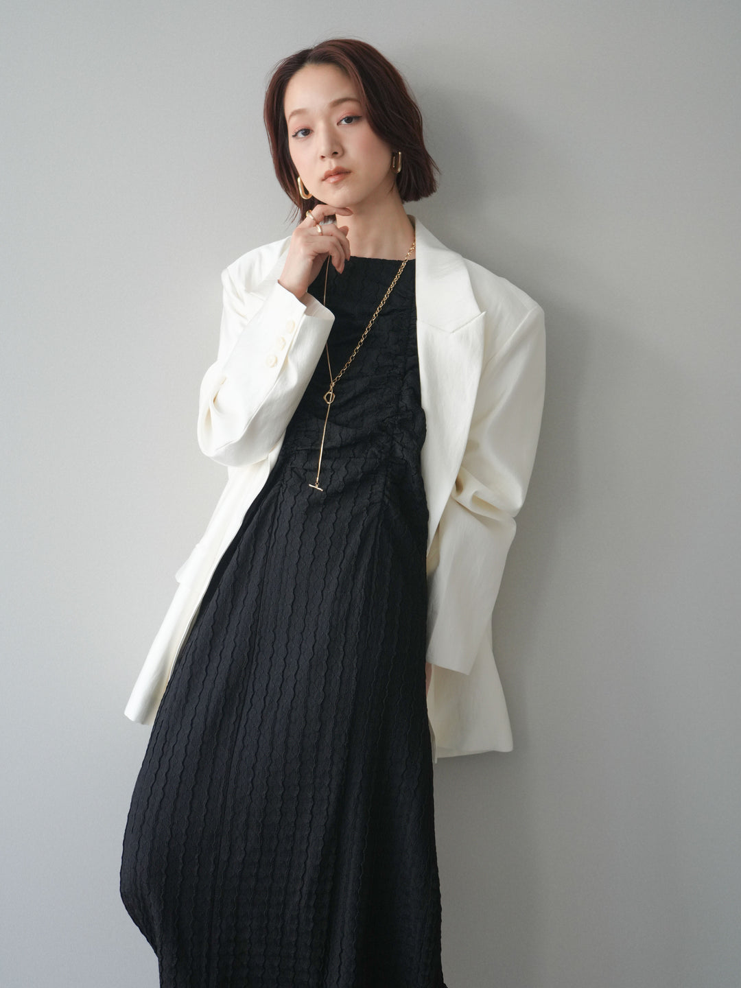 [SET]シャーリングジャガードノースリーブワンピース+エフォートレステイラードジャケット(2set)