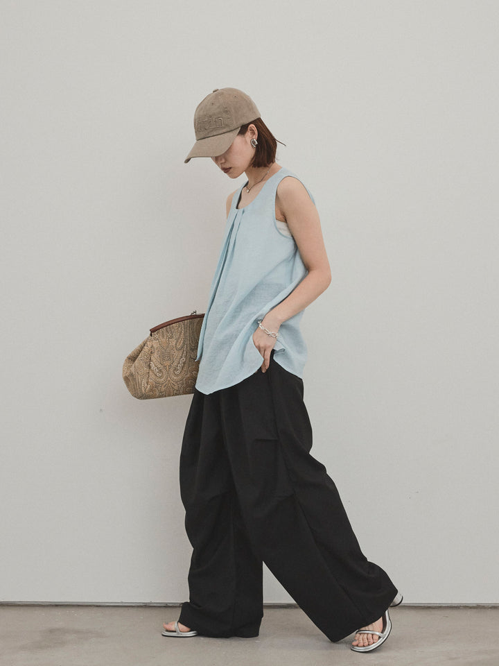 [SET] 透視褶皺不對稱上衣 + 設計環側褶褲 (2 件組)