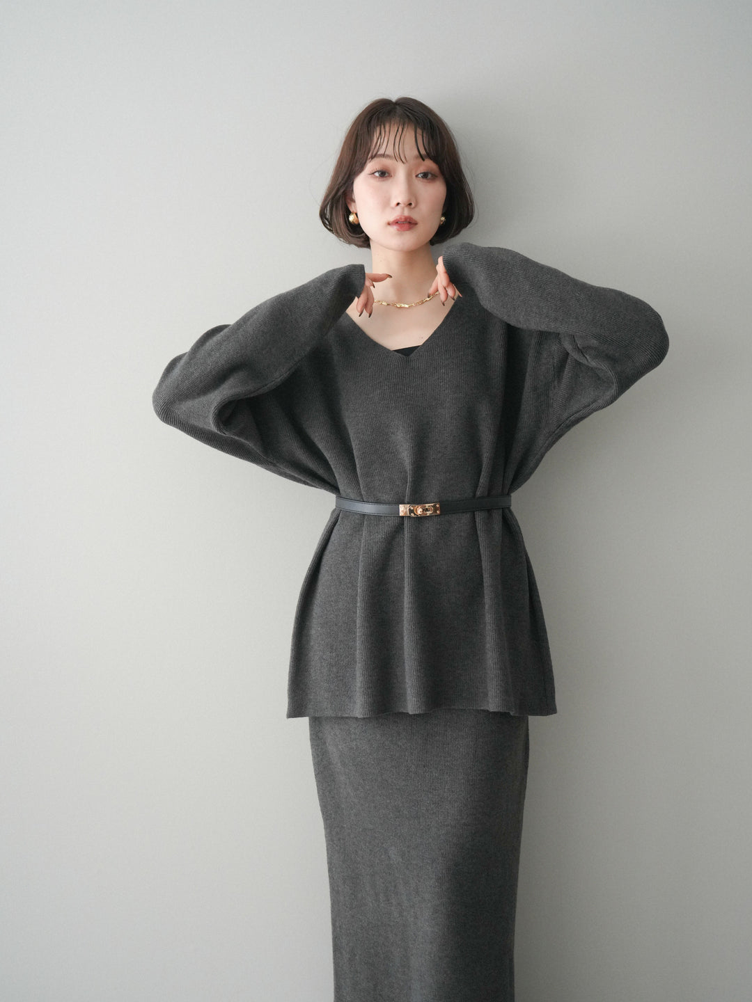 [SET]ベルト付Vネックニット＆スカートSET UP+選べるアクセセット(2set)