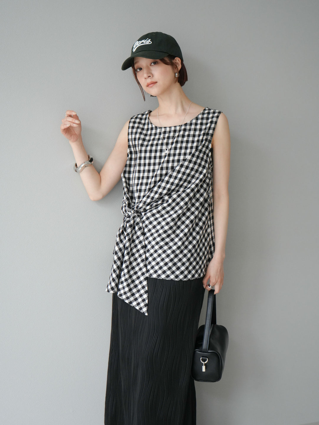 [SET] 前裹式無袖上衣+波浪滾邊緊身裙（2套）