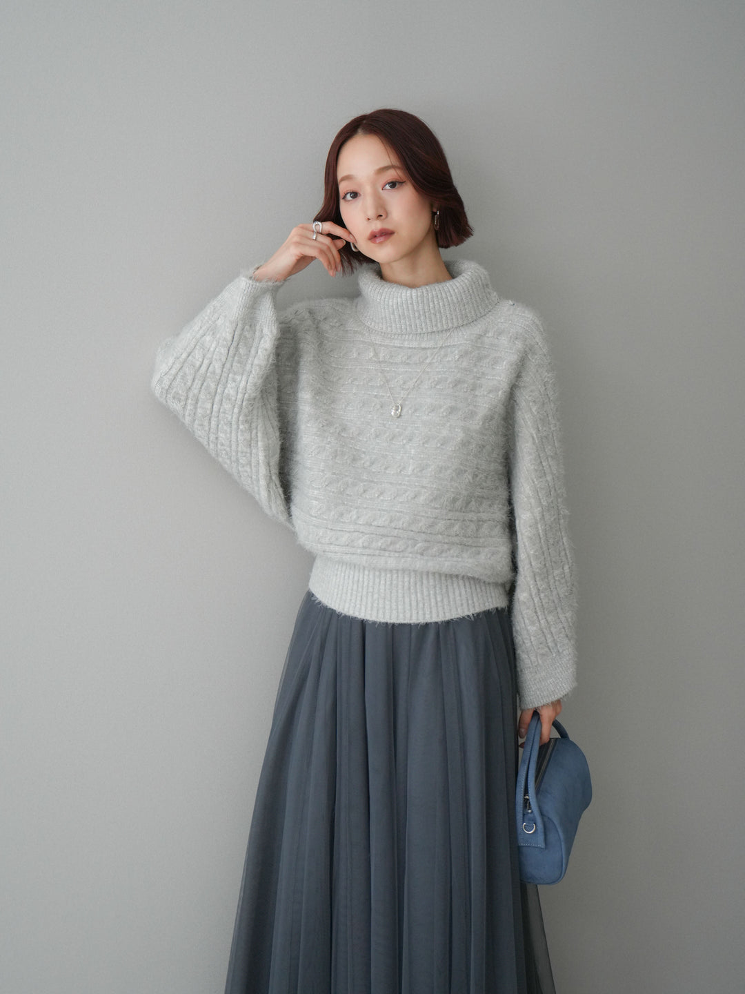 [予約]オフタートルケーブル編みニットプルオーバー/gray