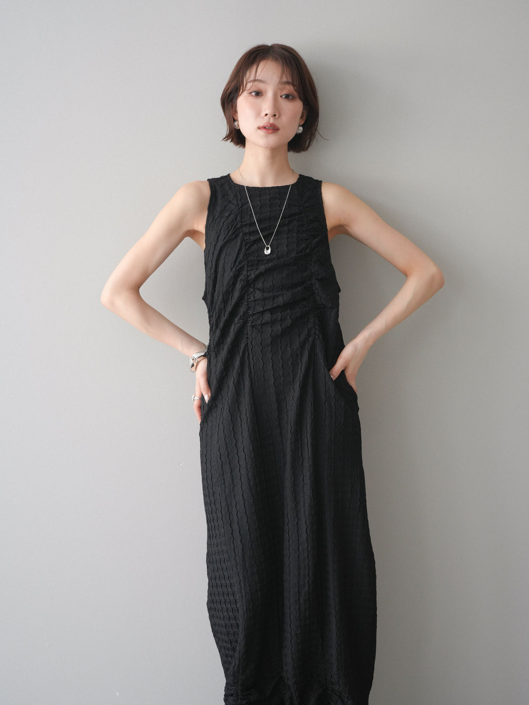 [予約]シャーリングジャガードノースリーブワンピース/black