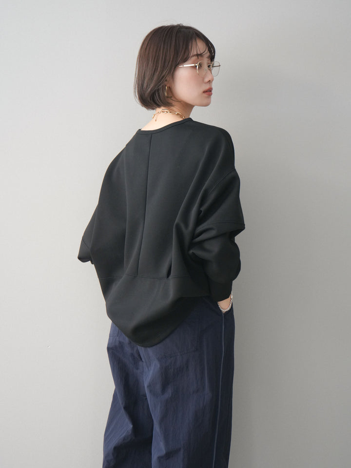 [予約]ライトポンチコクーンプルオーバー/black
