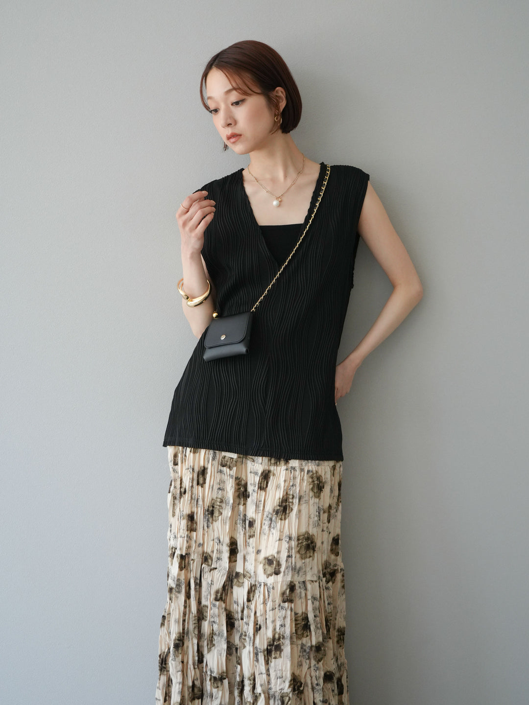 [SET]ウェーブパイピングVネックベスト+フラワーワッシャーロングスカート(2set)