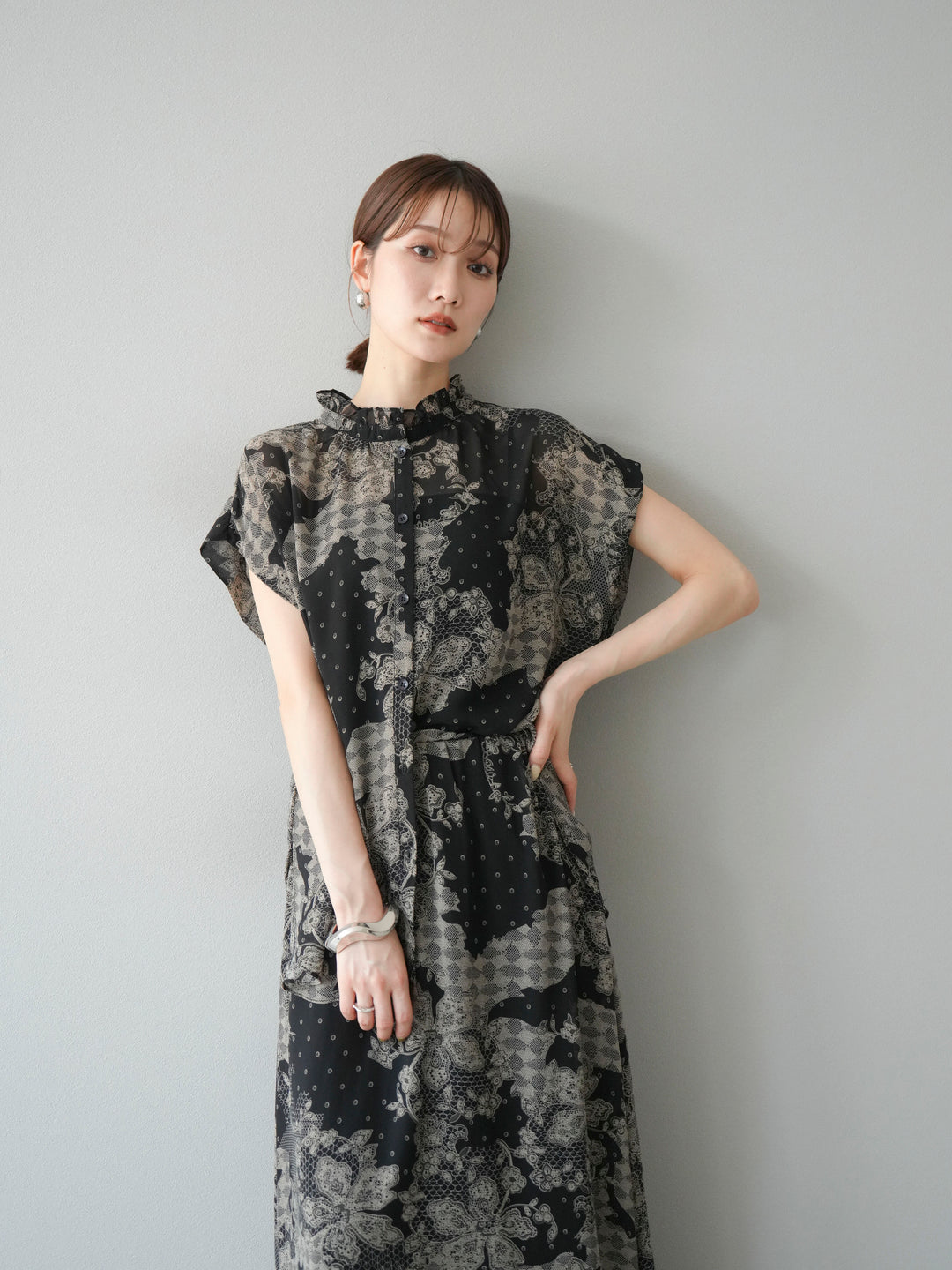 [SET] 花朵圖案法式袖襯衫 + 花朵圖案喇叭裙 (2 套)