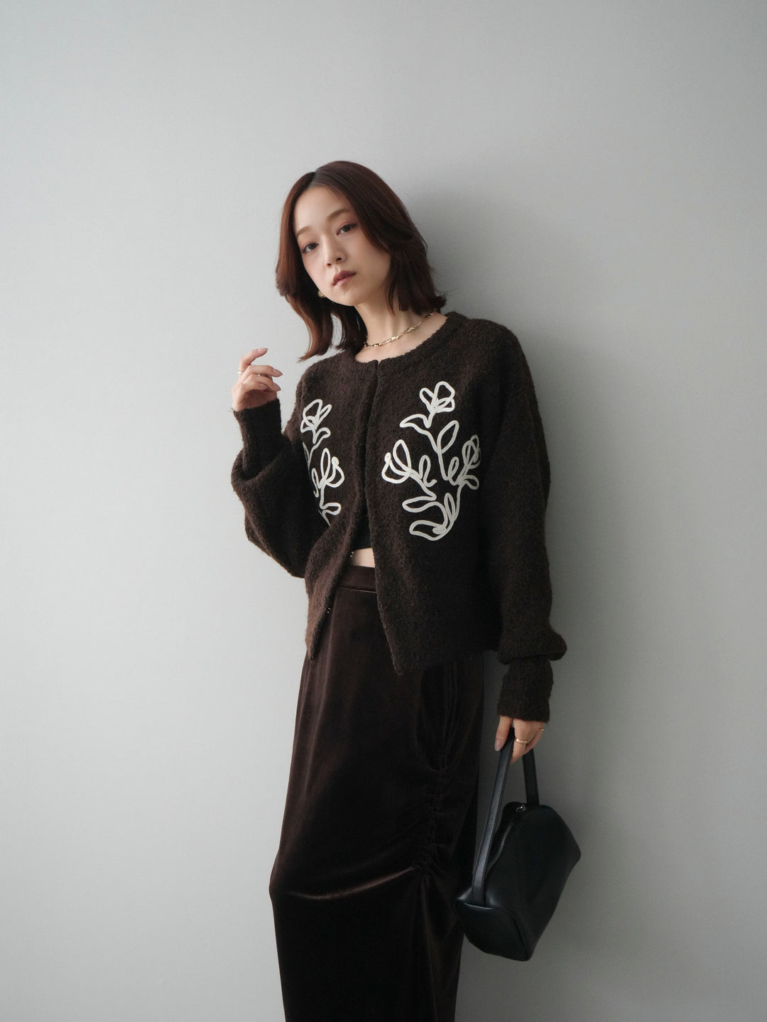 [SET]テープ刺繍ホック開きブークレニットカーディガン+選べるアクセセット(2set)