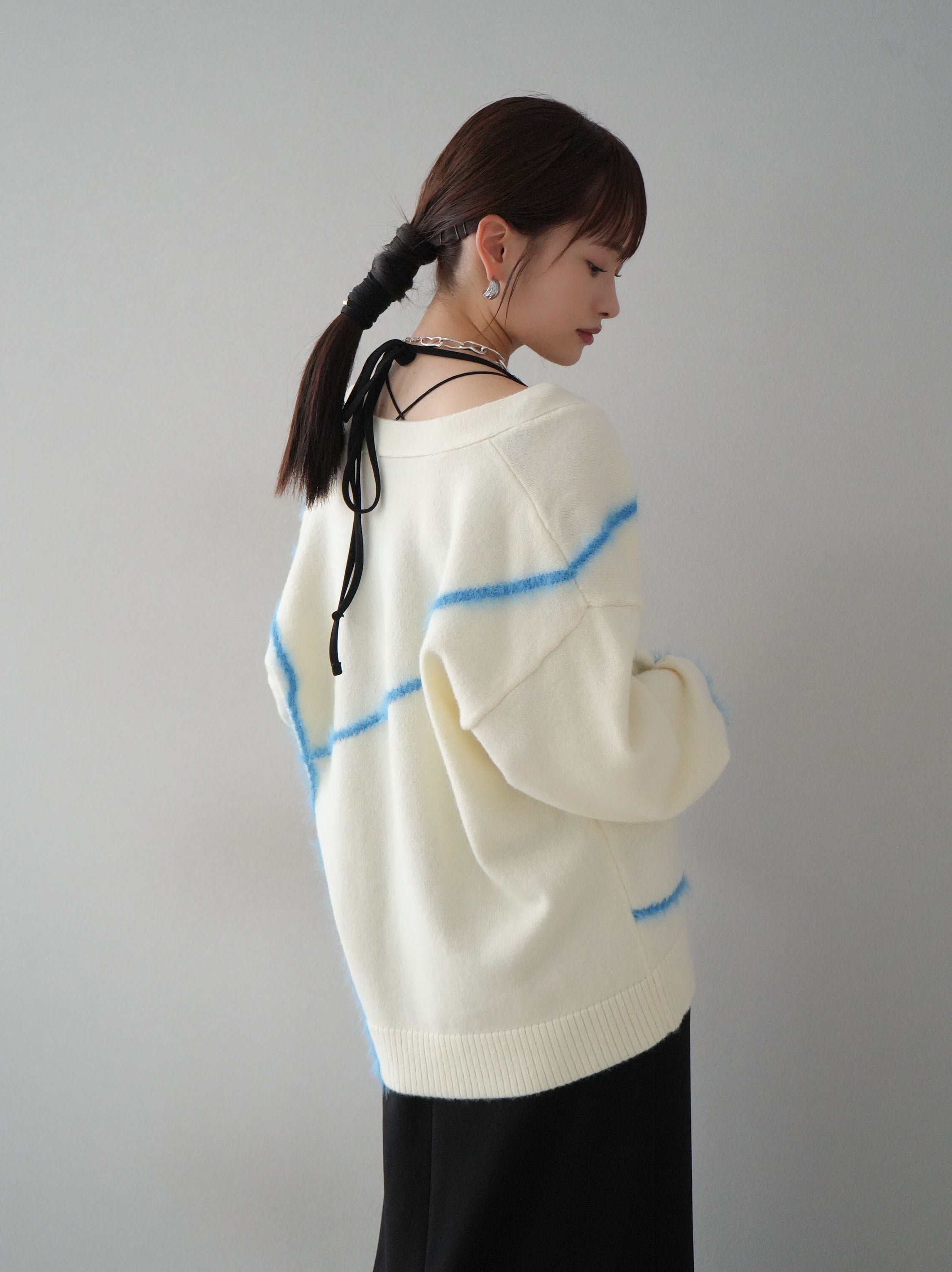 予約]ラインシャギーニットカーディガン/アイボリー – Lumier
