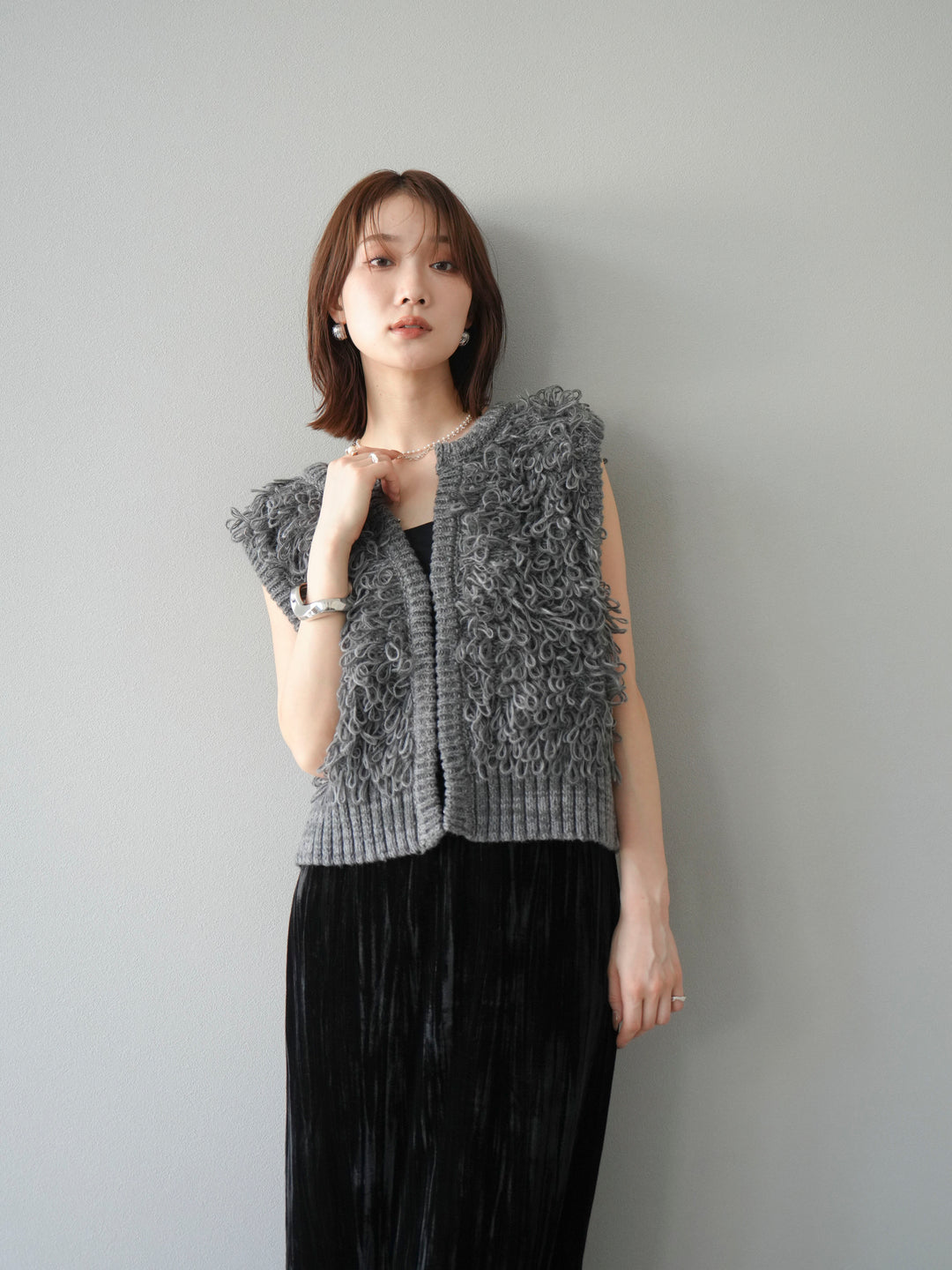 [SET]レザー襟オンブレチェックオーバーシャツ +ループデザインホックベスト +クラッシュベロアナロースカート(3set)