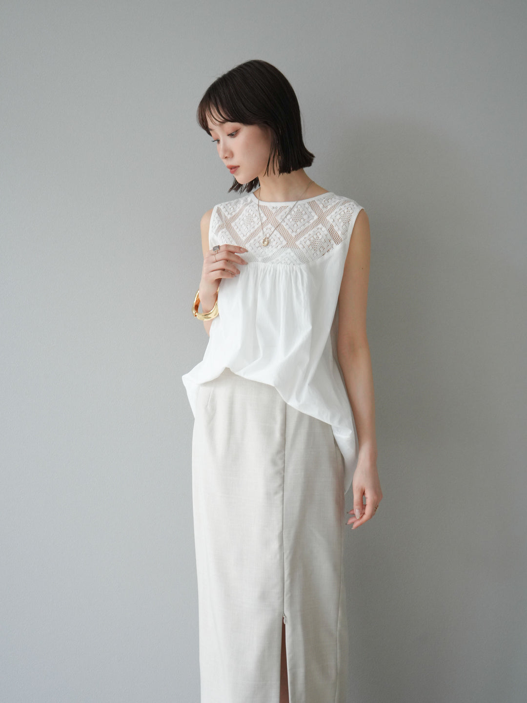 [予約]インド製コットンレース切替ノースリブラウス/オフ