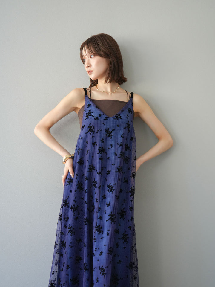 [SET]フロッキーチュールレイヤードベロアキャミワンピース+カップ付きバッククロスキャミソール(2set)