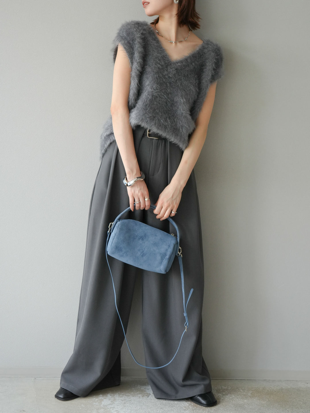 [予約]ラメシャギーVネックニットベスト/グレー