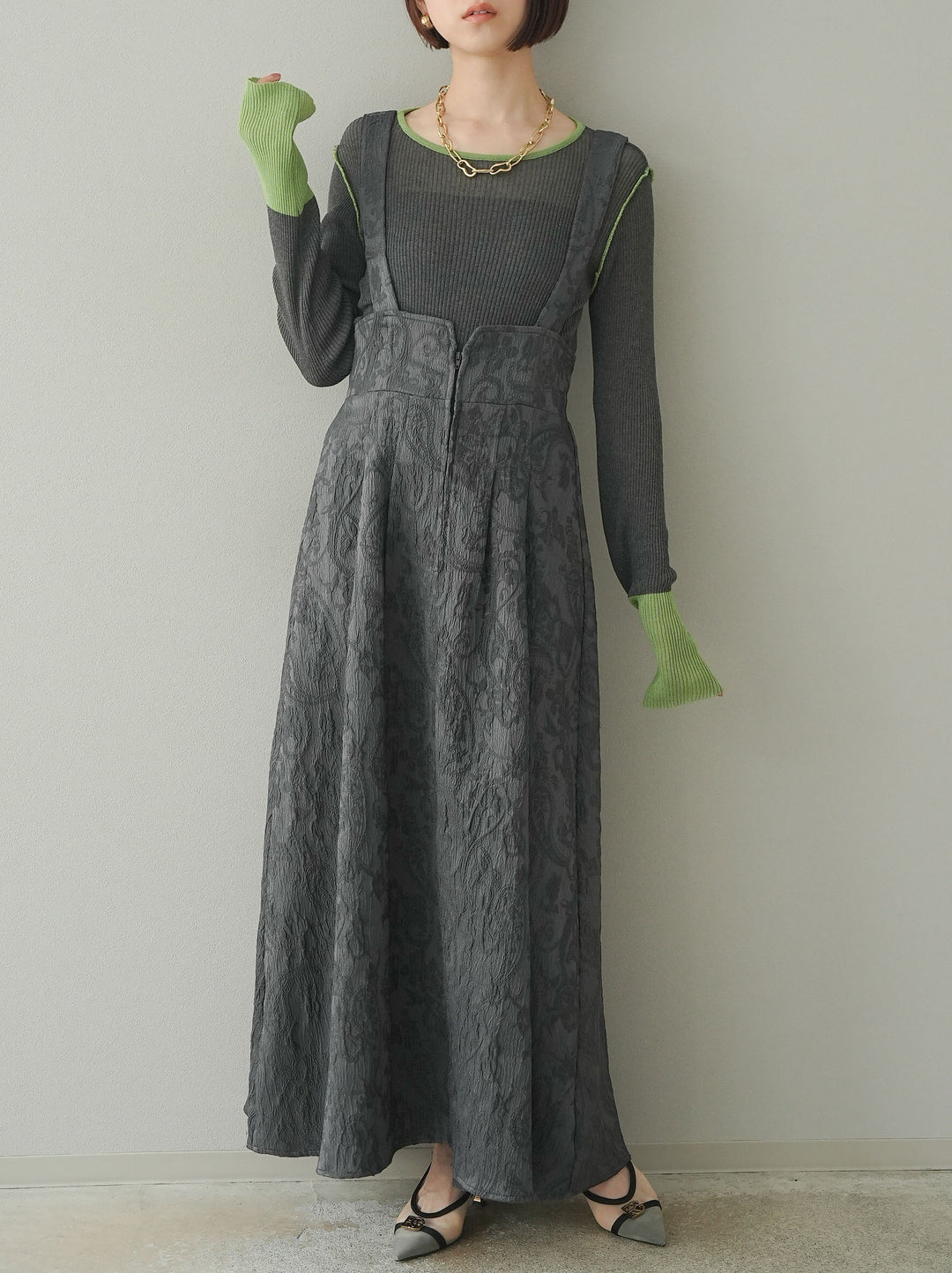 【預購】色彩協調的透明亞麻針織上衣/炭綠色