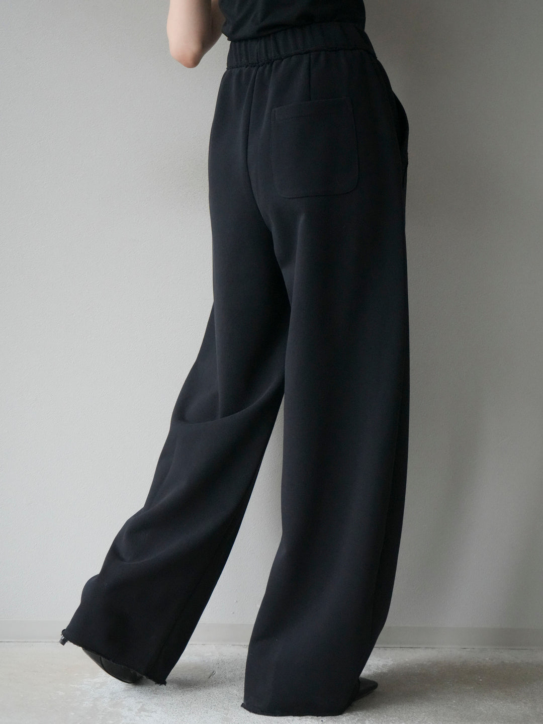 [予約]アウトシームカットオフスエットパンツ/navy