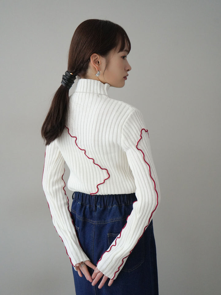 【預購】色彩協調柔和高領針織上衣/象牙色