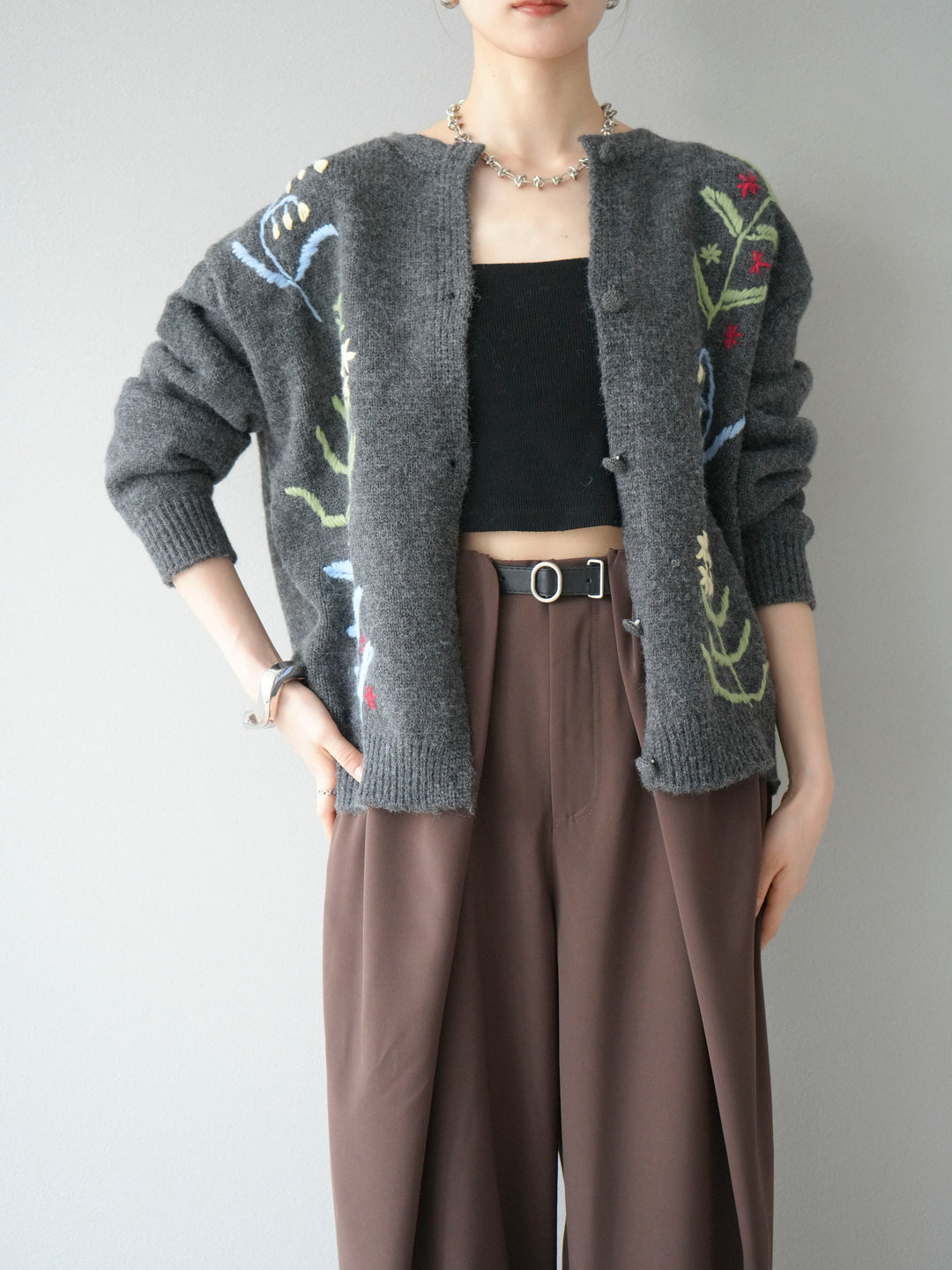 [SET]フラワー刺繍ニットカーディガン+ベルト付タックワイドパンツ(2set)