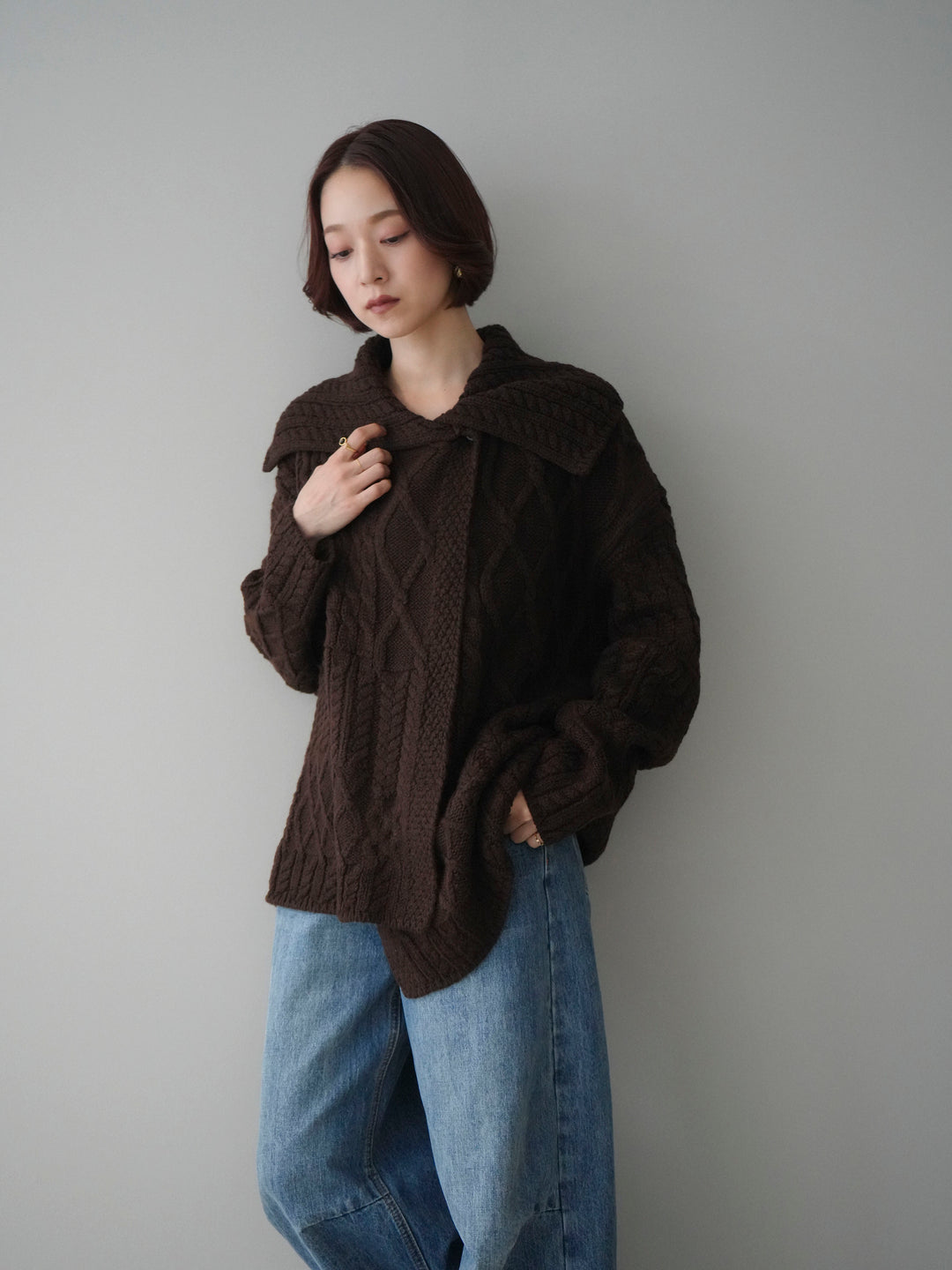 [予約]ケーブル編みデザインニットカーディガン/brown