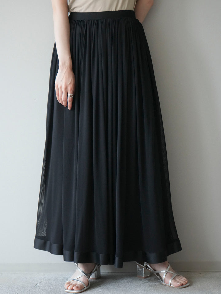 [予約]サテンヘムシアーフレアスカート/black