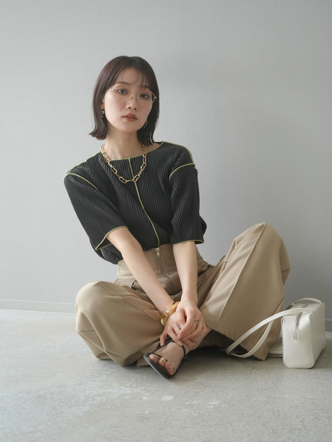 [予約]配色メロープリーツハーフスリーブトップス/ブラック