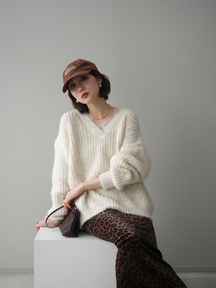 [予約]Vネックレースニットプルオーバー/white