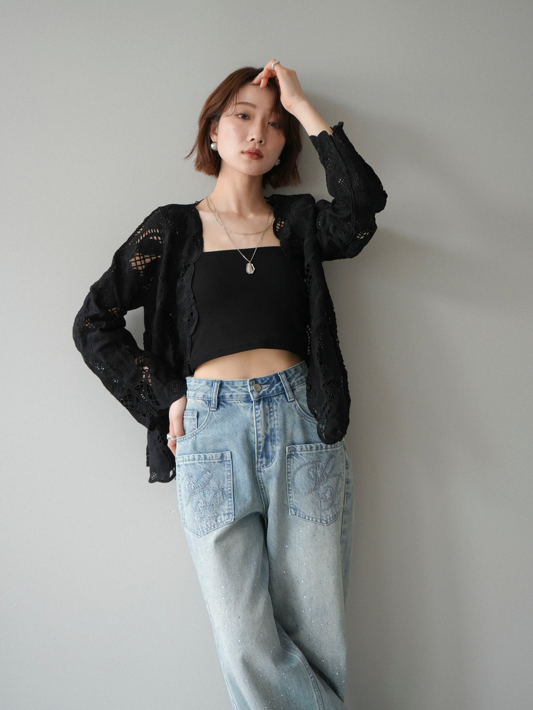 【套裝】3D蕾絲蕾絲上衣+內建胸罩羅紋抹胸吊帶背心（兩件組）