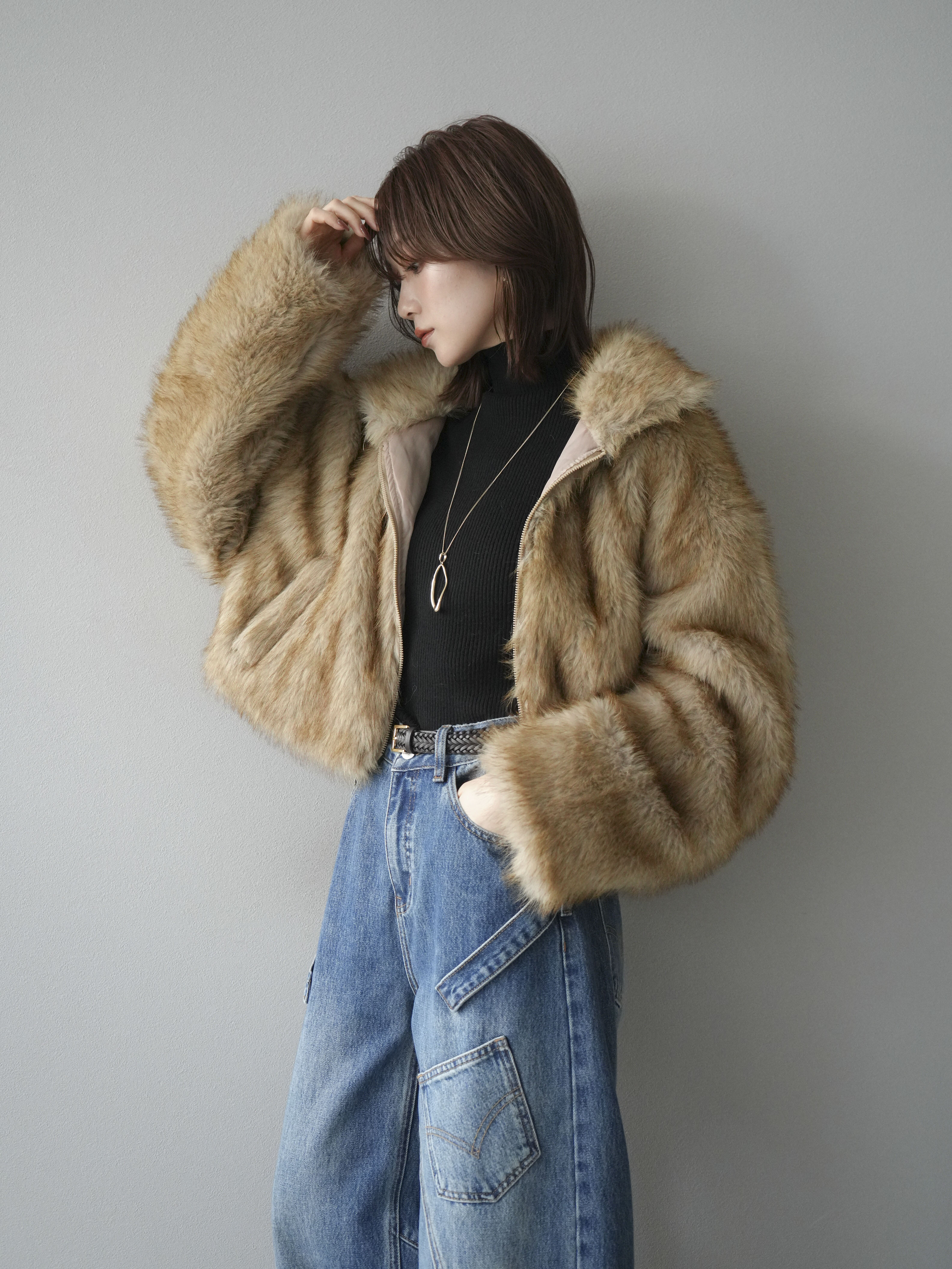 タグ付き JOLIE LAIDE エマ ギャスパー コラボ プファー アウター 予約]フェイクファーショートZIPジャケット/mix – Lumier