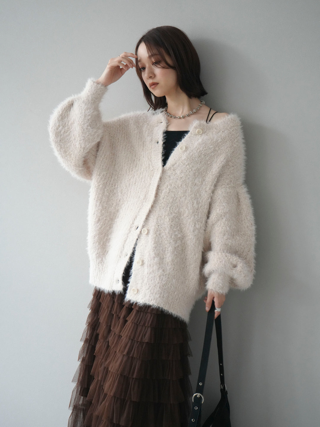 [預購] 圓領隨機毛絨開襟衫/本色