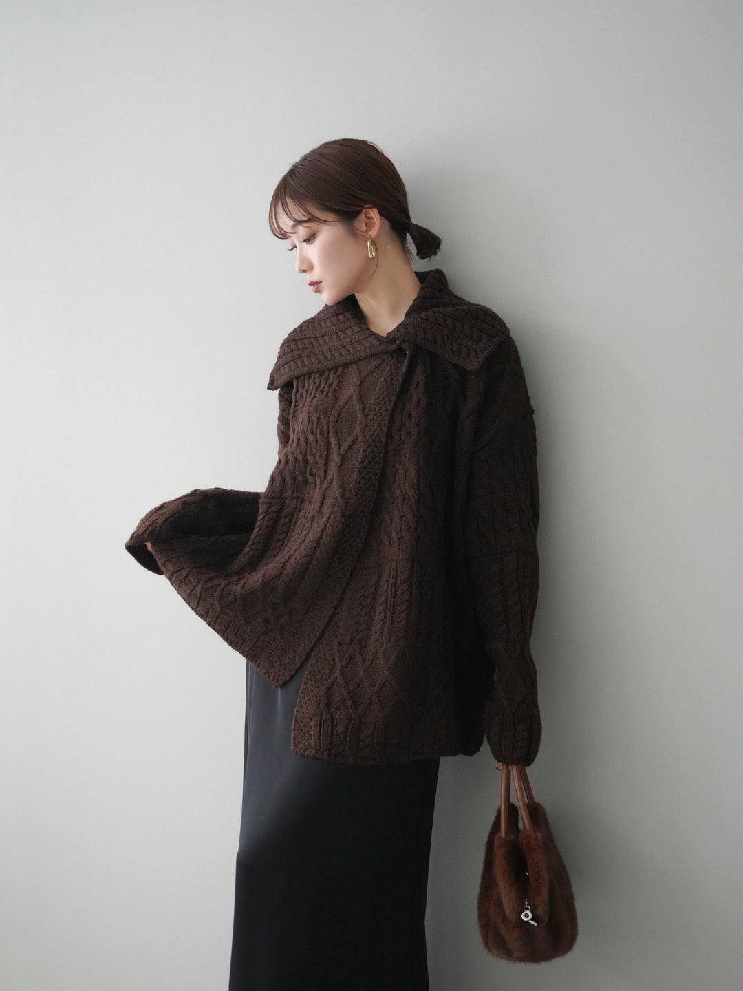 [予約]ケーブル編みデザインニットカーディガン/brown