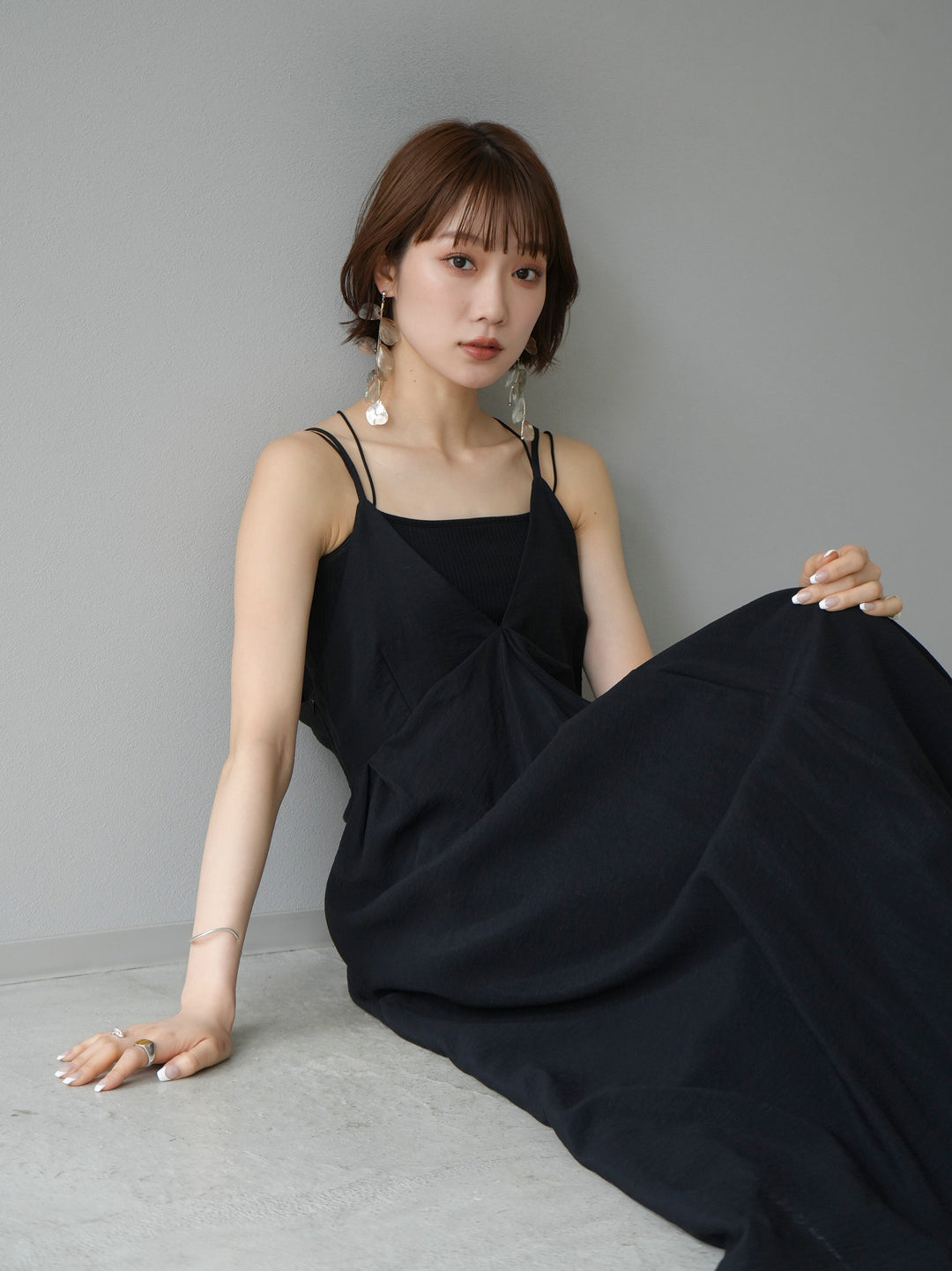 [Pre-order] Linen-touch cache-coeur camisole dress/black