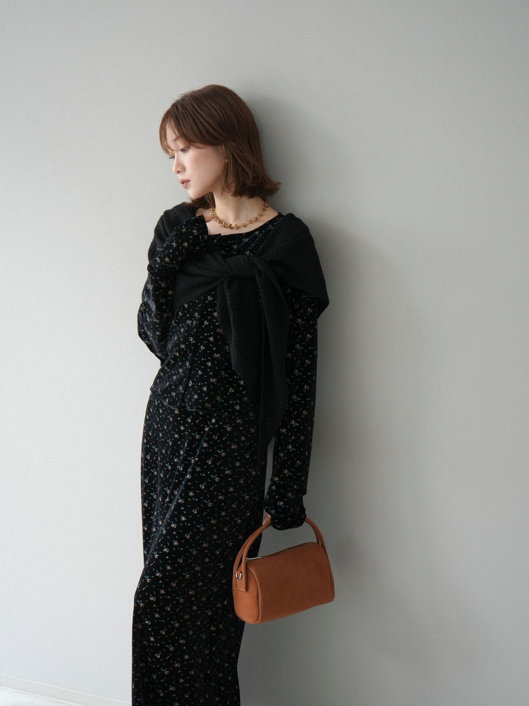 [SET]ベロアフラワープリントカーディガン+ベロアフラワープリントIラインスカート(2set)