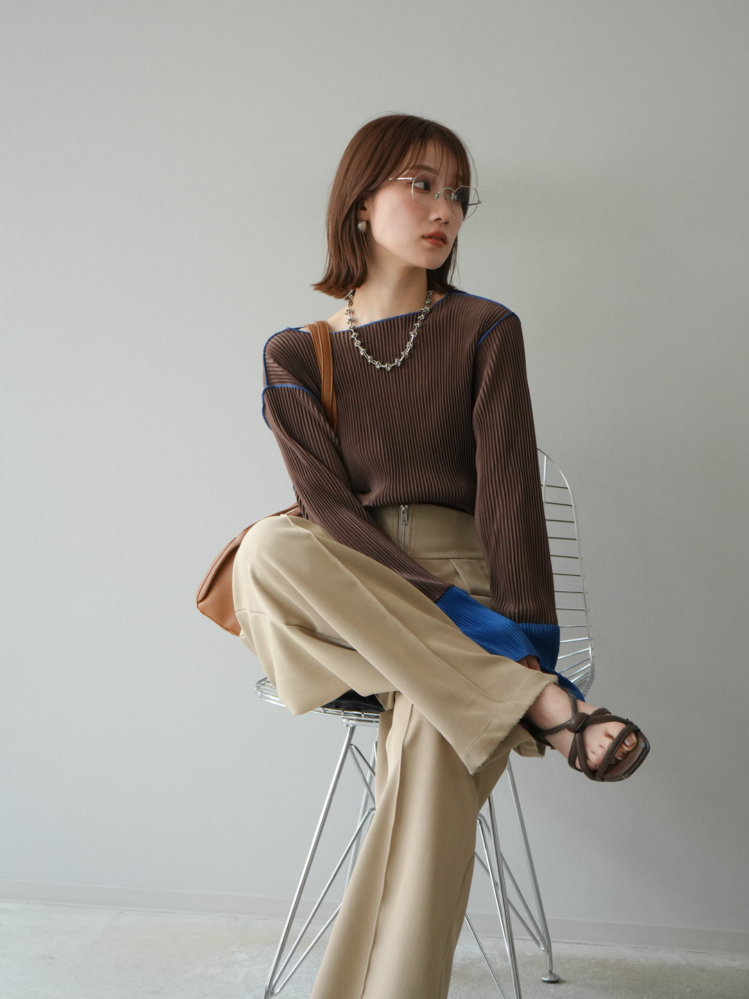 [予約]バイカラープリーツトップス/ブラウン