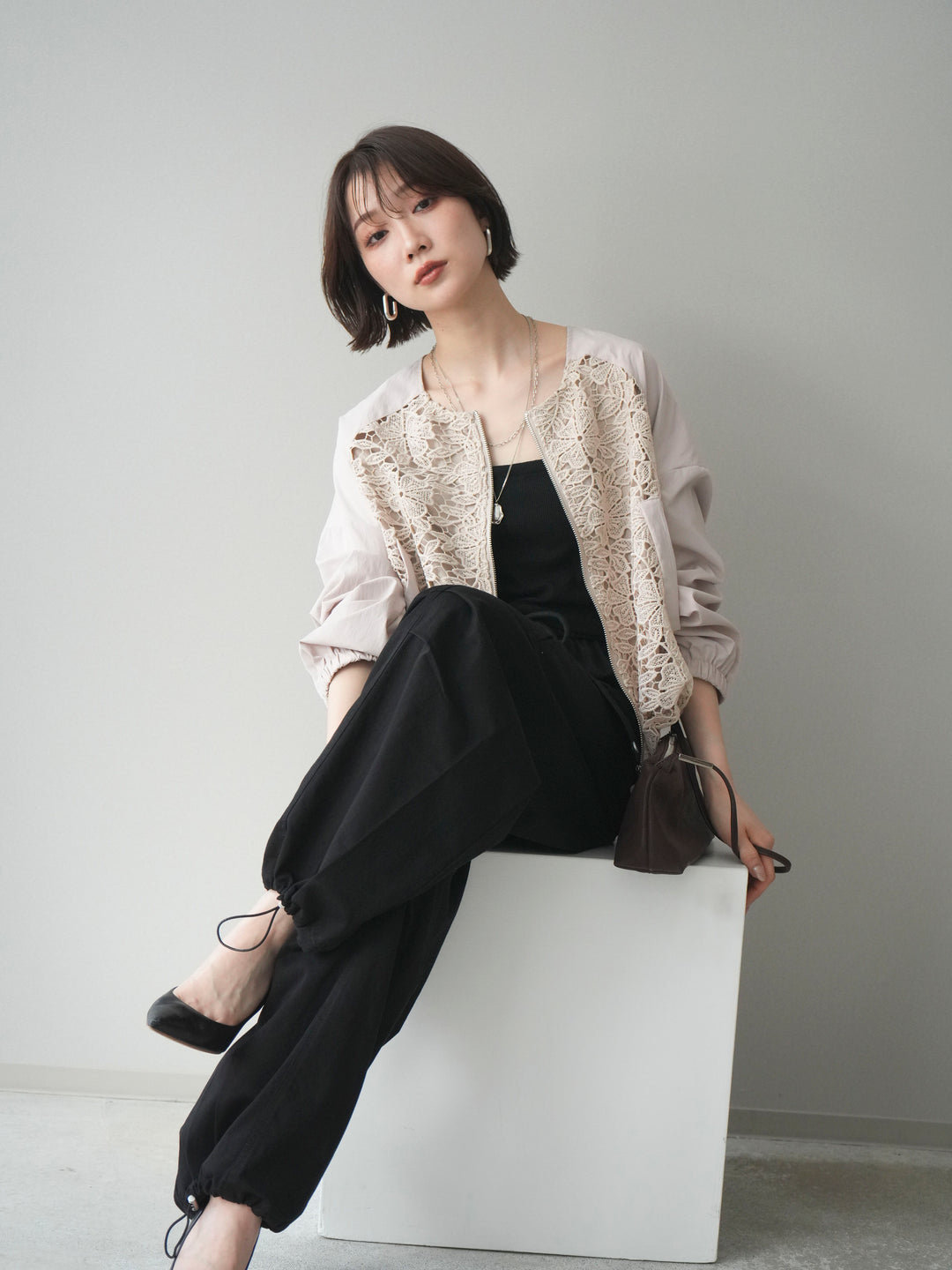 [SET]レースドッキングブルゾン+タックデザイン裾ドロストカーゴパンツ+カップ付テレコリブベアキャミソール(3set)