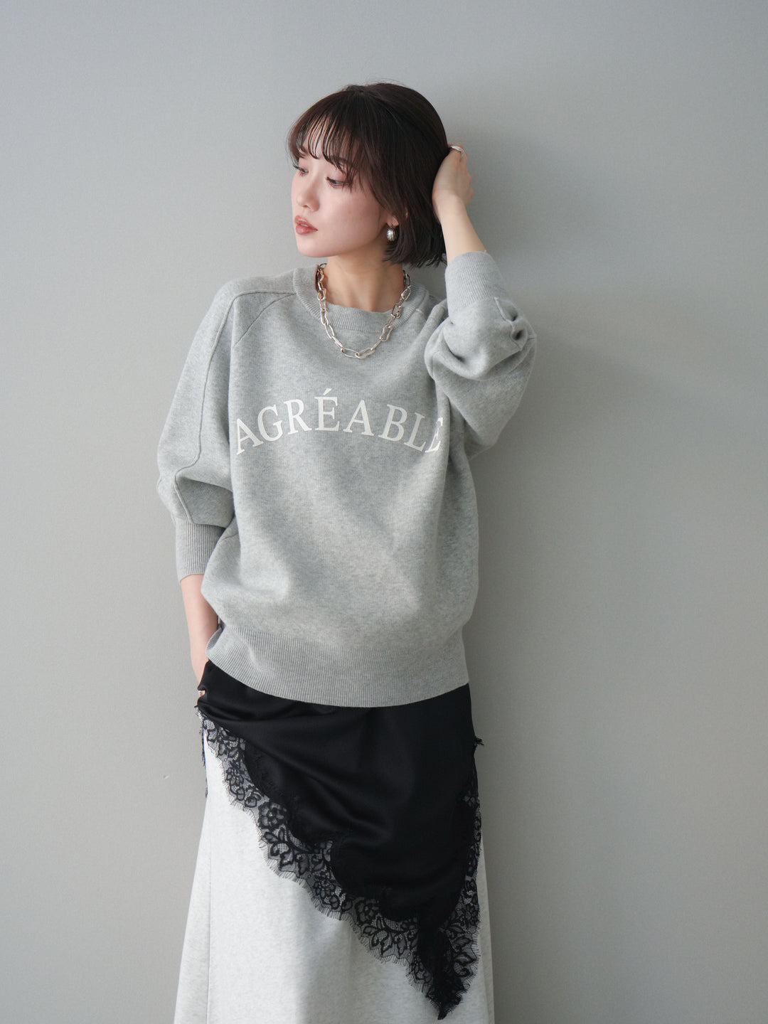 [予約]半ラバープリントロゴスウェットライクニットプルオーバー/mokugray